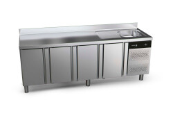 Kylbänk 600 med 4 dörrar och ho - 2542x600x850mm - Fagor