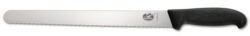 Victorinox - Skinkkniv, vågig, 30mm bred,