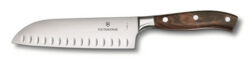 Victorinox - Smidd räfflad santokukniv med 17 cm blad
