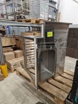 Diskbänk med hörn, 1000x700, gallerhylla