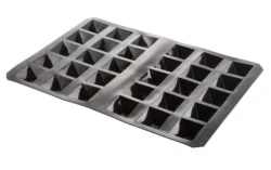 Silikonform 30 pyramider 60 x 40 cm för 7,1 x 7,1 x 3 cm