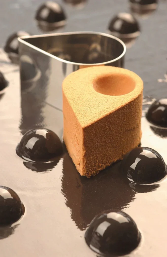 Silikonform 45 halvsfärer – Flexipan 2,6 cm