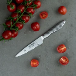 Skalkniv 11,5 cm tandad - Global Classic